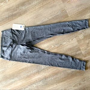 Lululemon tights NWT Wunder under HR 8. Grey:black